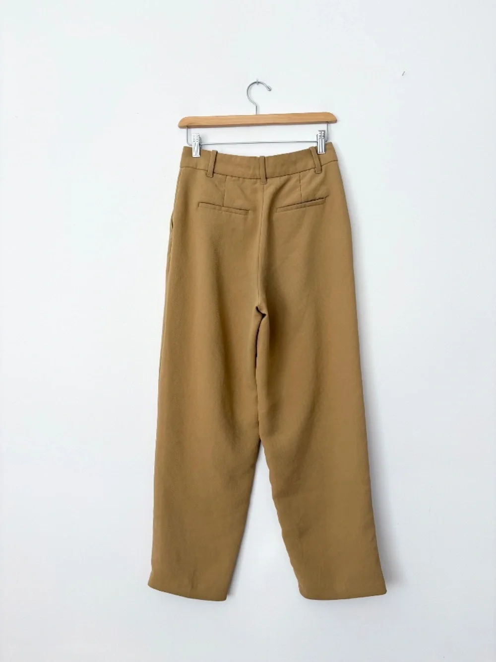 Aritzia Wilfred Carrot pants - Picture 3 of 4